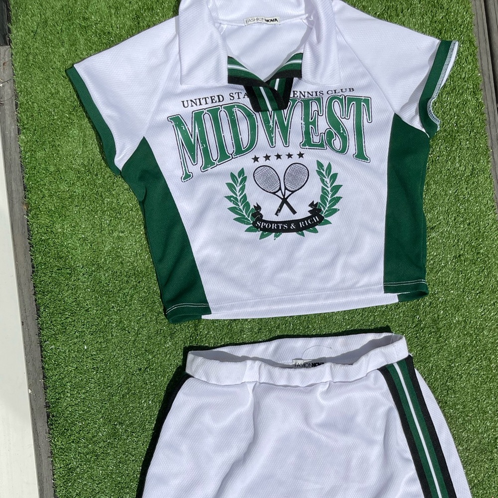 Women’s Tennis Club Set- White and Green